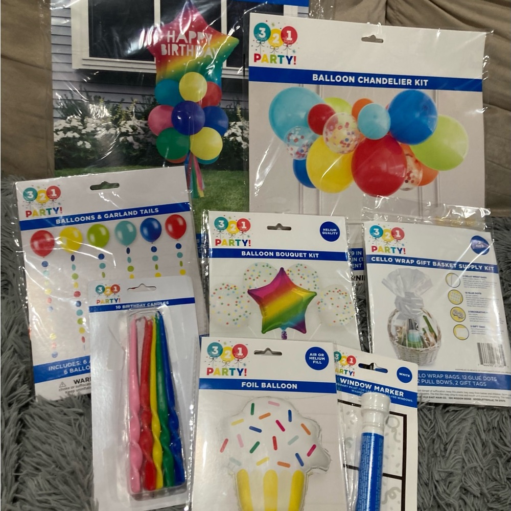 13 pc star/cupcake/rainbow party decoration set
